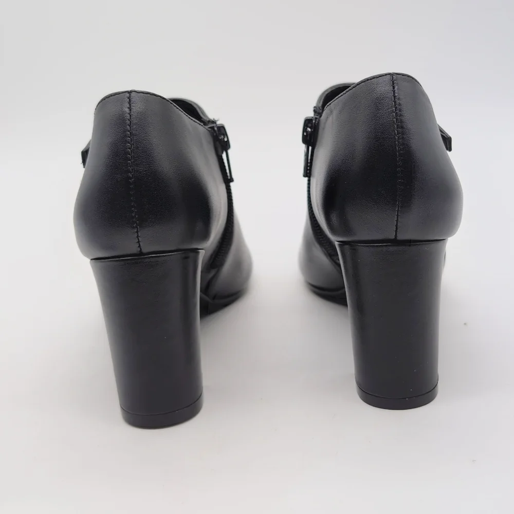 Chic David Tate Black Pause Leather Block Heel Shooties Boots Buckle Detail